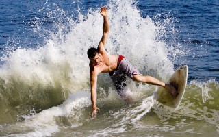 海星体育app下载|法布雷加斯对温格越位改革发出警示，新规或引发足球战术回归低位防守浪潮