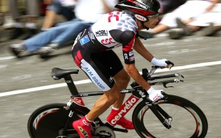 【海星体育网址】布兰奇菲尔德与巴伯赛前称重顺利过关 女子蝇量级焦点战引爆UFC格斗之夜