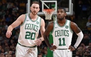 海星体育官网|马克西盛赞乔治防守艺术，精准卡位传球路线奠定胜局