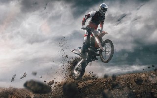 海星体育官网：国足训练场起波澜，徐彬公开指摘队友彭啸缺乏对抗，后者愕然回应引热议